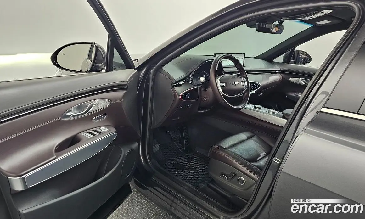Genesis GV70 2021 2.5 автомат (гидро), фото 13 Genesis GV70 2021 2.5 автомат (гидро), фото 13