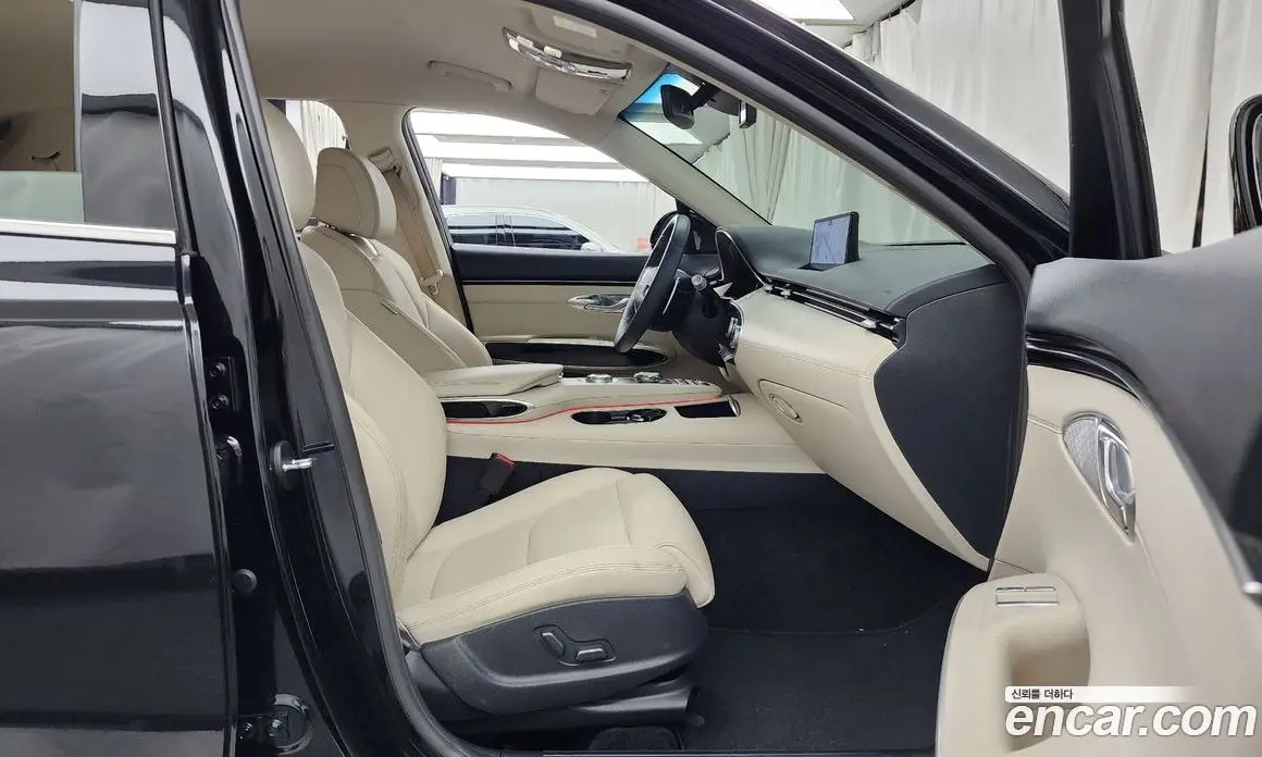 Genesis GV70 2021 2.5 автомат (гидро), фото 18