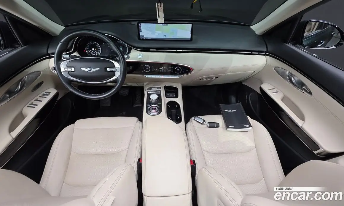 Genesis GV70 2021 2.5 автомат (гидро), фото 10 Genesis GV70 2021 2.5 автомат (гидро), фото 10