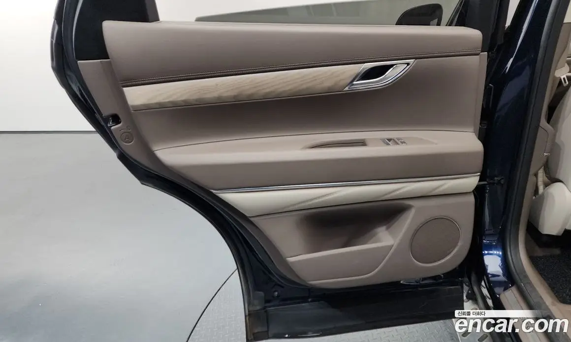 Genesis GV80 2022 2.5 автомат (гидро), фото 15 Genesis GV80 2022 2.5 автомат (гидро), фото 15