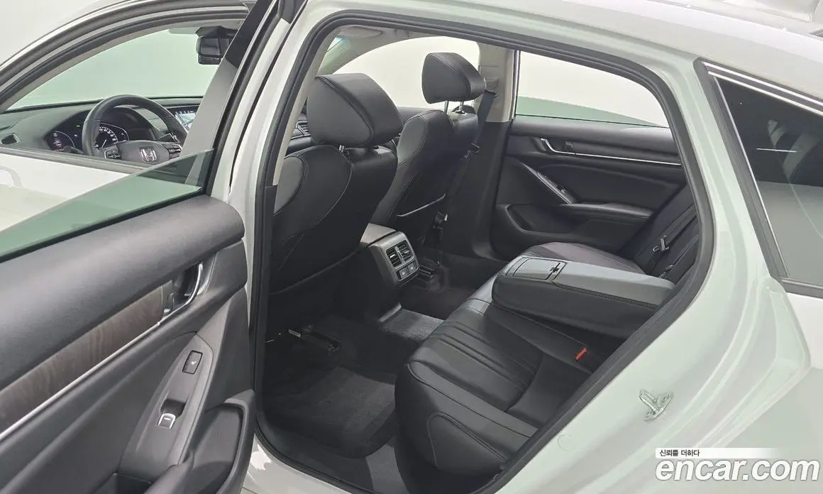 Honda Accord 2022 1.5 автомат (гидро), фото 18 Honda Accord 2022 1.5 автомат (гидро), фото 18