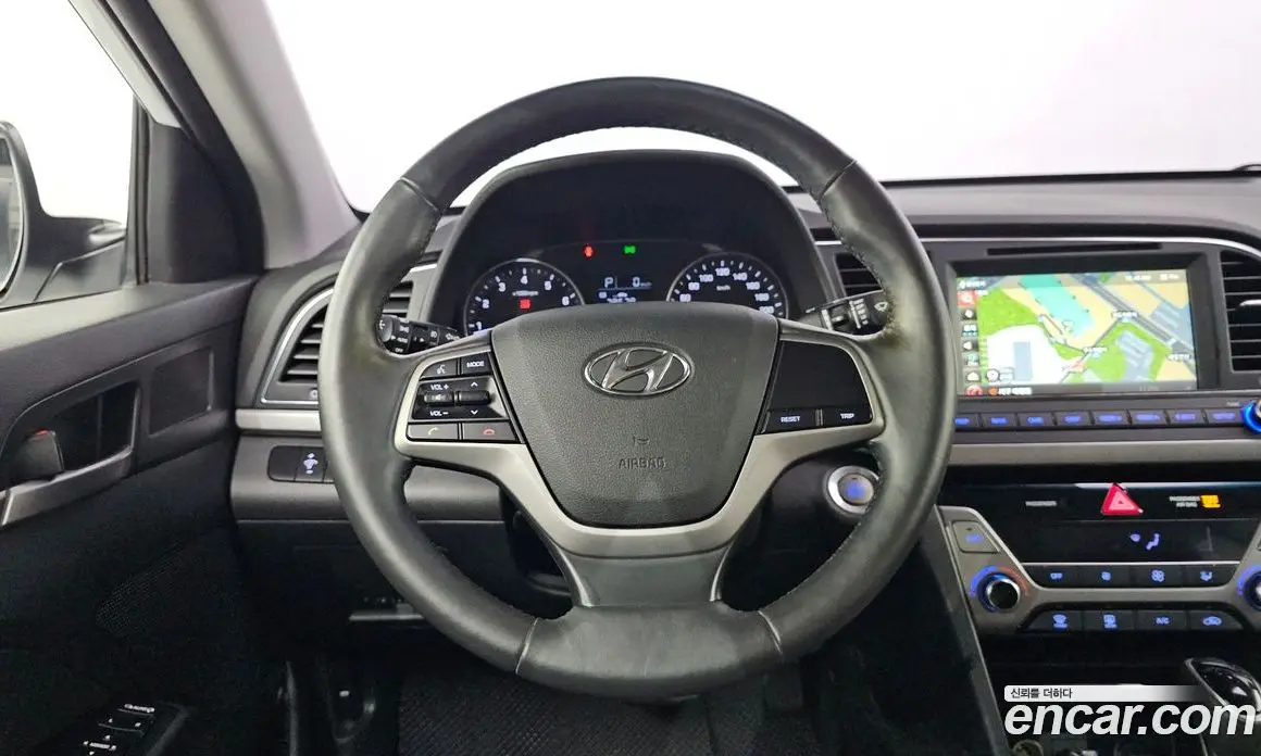 Hyundai Avante 2016 1.6 автомат (гидро), фото 18