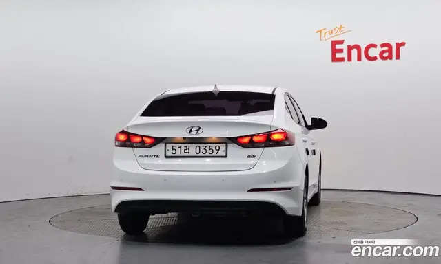 Hyundai Avante 2016 1.6 автомат (гидро), миниатюра 4