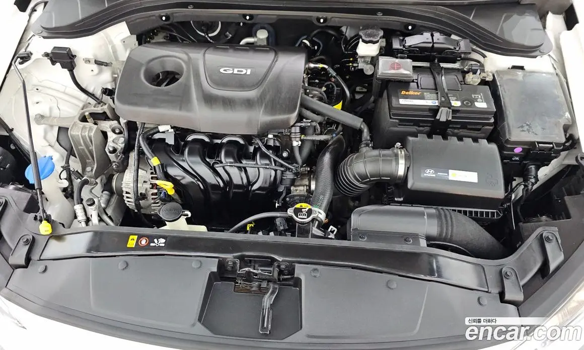 Hyundai Avante 2016 1.6 автомат (гидро), фото 6