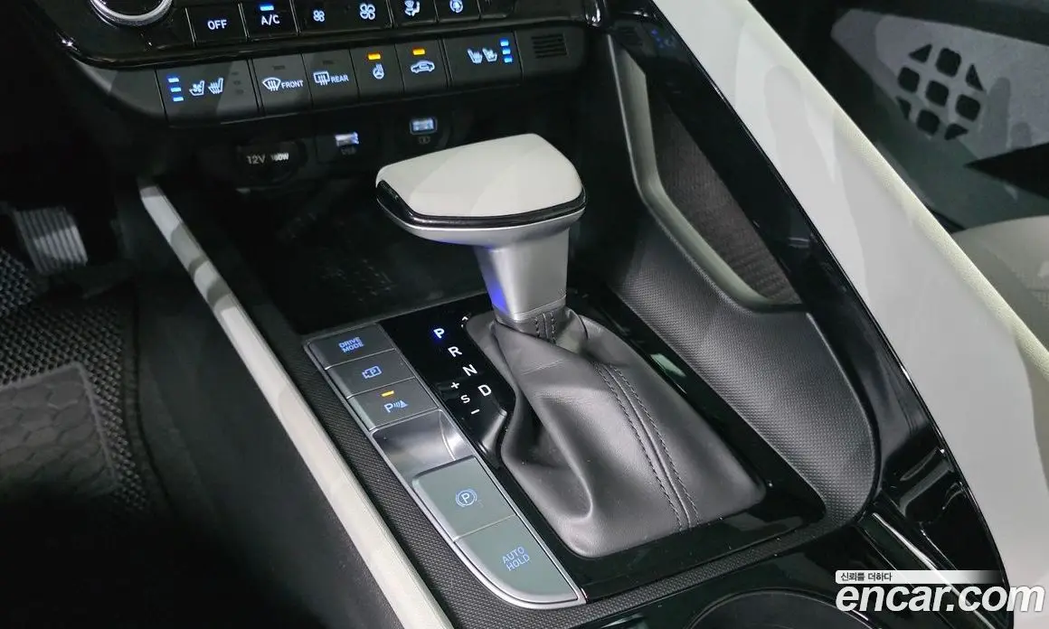 Hyundai Avante 2022 1.6 автомат (гидро), фото 12