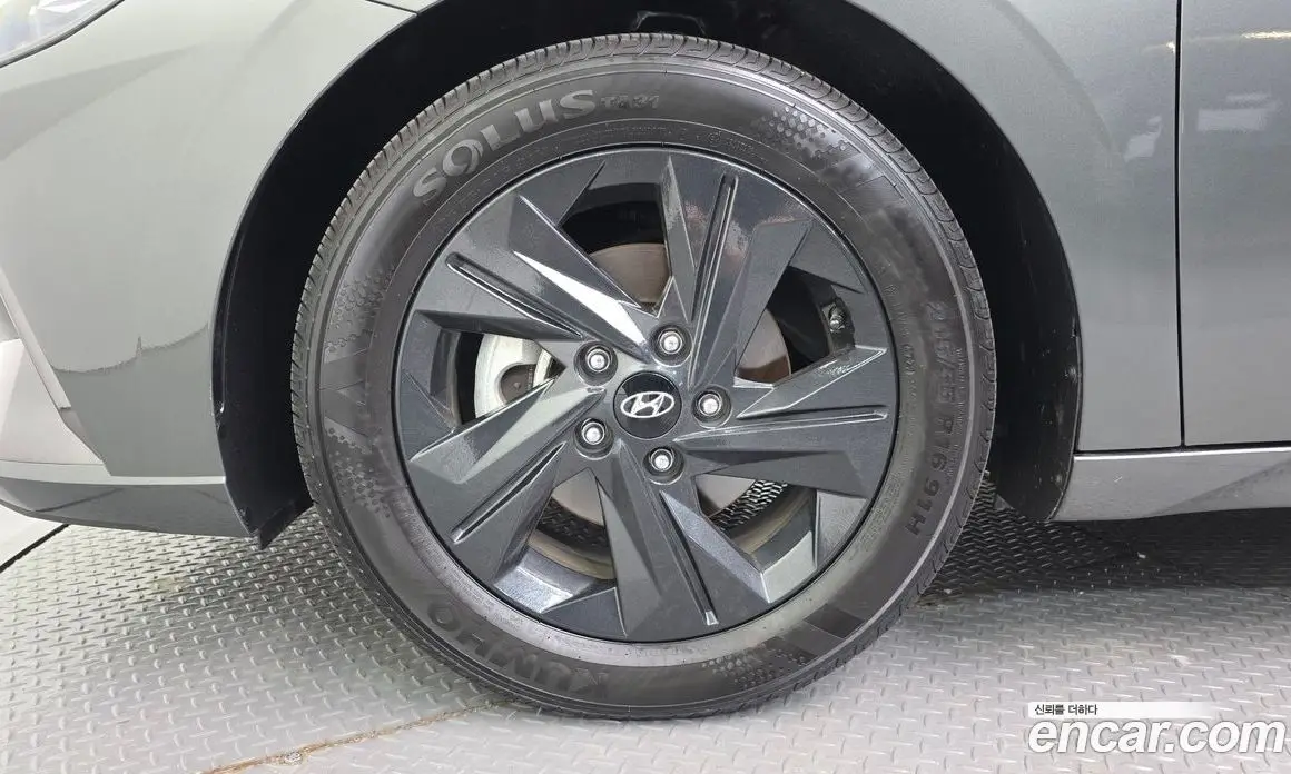 Hyundai Avante 2022 1.6 автомат (гидро), фото 5