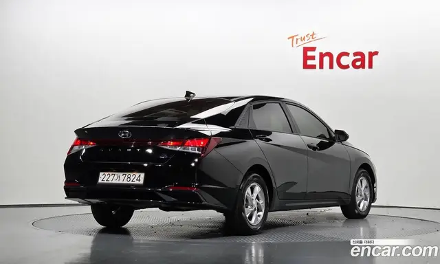 Hyundai Avante 2022 1.6 автомат (гидро), миниатюра 2