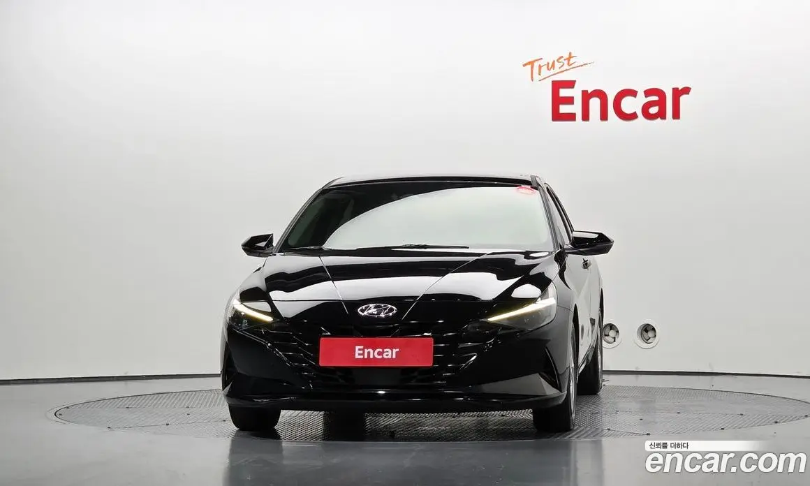 Hyundai Avante 2022 1.6 автомат (гидро), фото 3