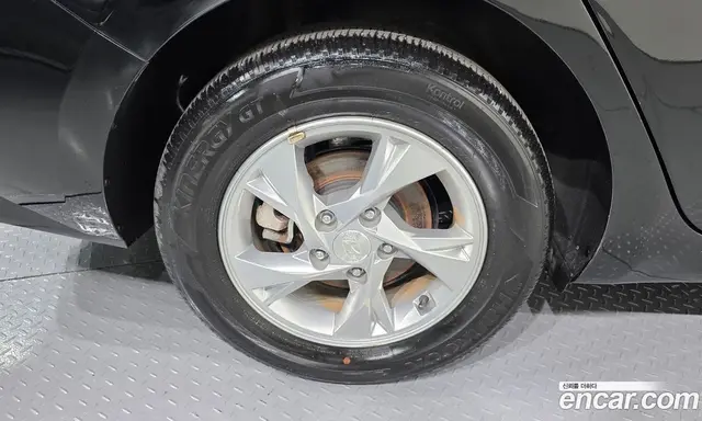 Hyundai Avante 2022 1.6 автомат (гидро), миниатюра 5