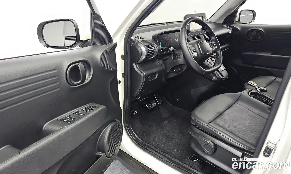 Hyundai Casper 2023 1.0 автомат (гидро), фото 13