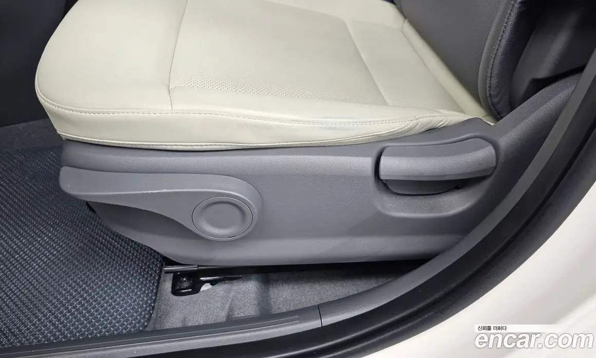 Hyundai Casper 2024 0.2 автомат (гидро), фото 16