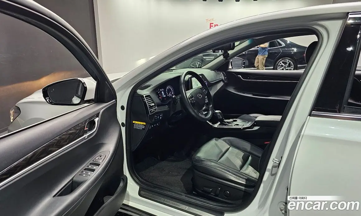 Hyundai Grandeur 2019 2.4 автомат (гидро), фото 13 Hyundai Grandeur 2019 2.4 автомат (гидро), фото 13