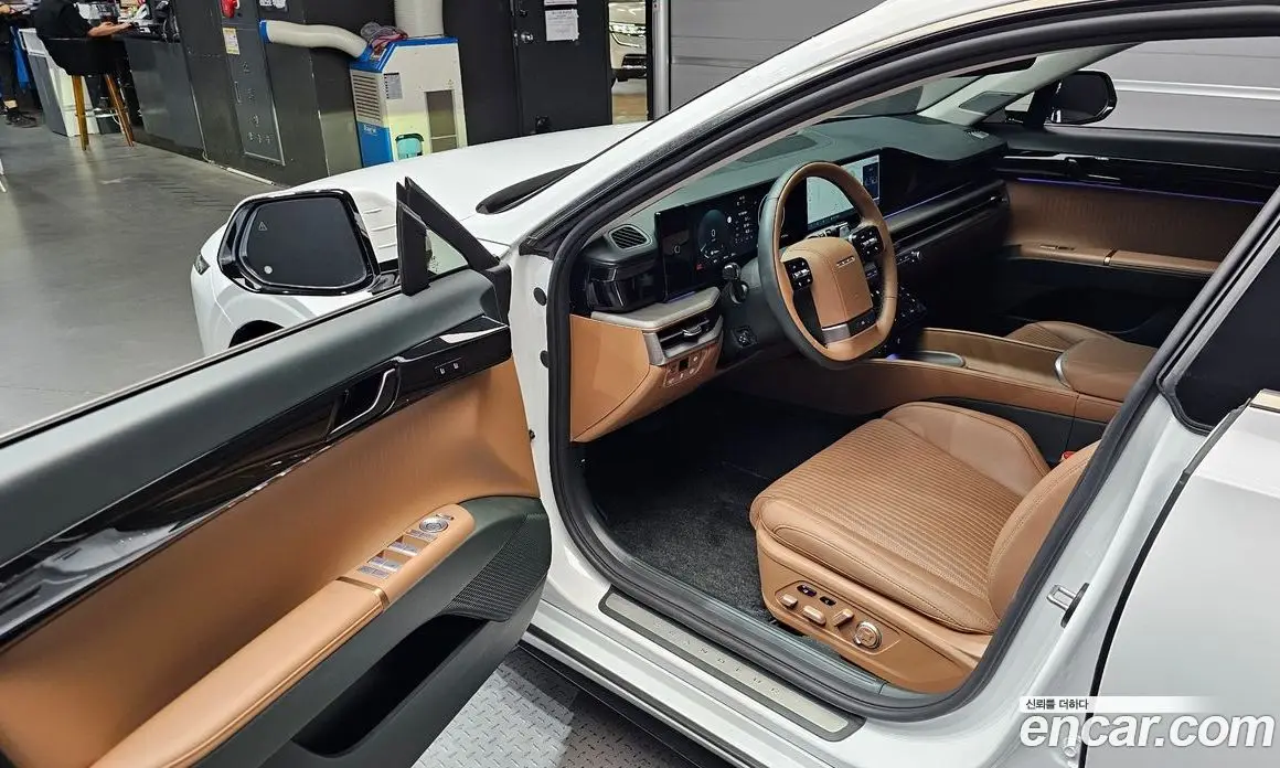 Hyundai Grandeur 2023 1.6 автомат (гидро), фото 13
