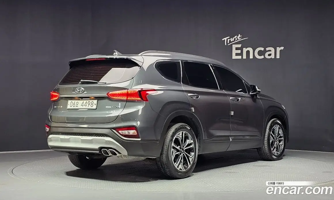 Hyundai Santa Fe 2019 2.0 автомат (гидро), фото 2 Hyundai Santa Fe 2019 2.0 автомат (гидро), фото 2
