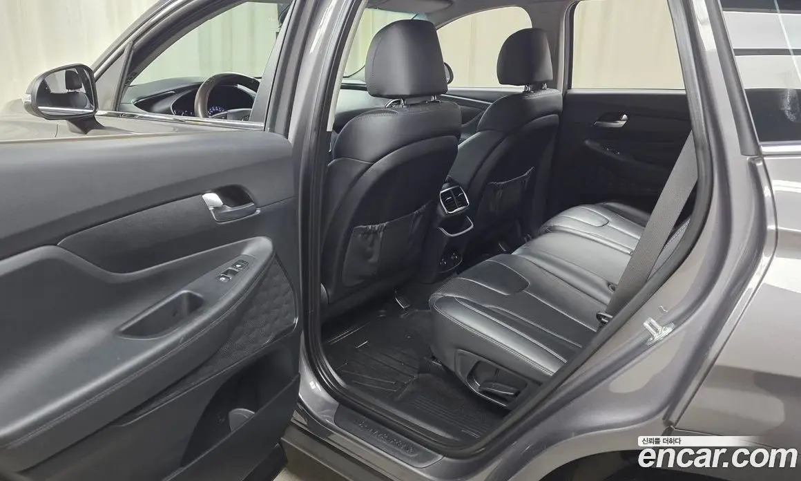 Hyundai Santa Fe 2019 2.0 автомат (гидро), фото 18 Hyundai Santa Fe 2019 2.0 автомат (гидро), фото 18