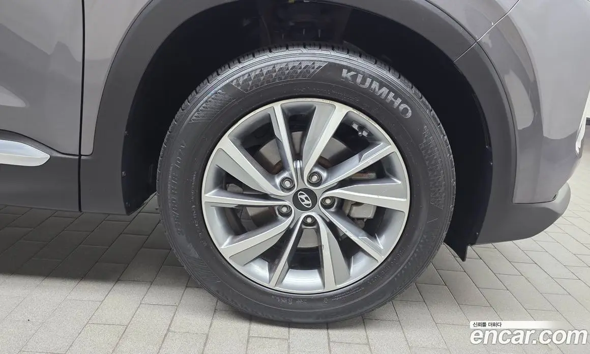 Hyundai Santa Fe 2019 2.0 автомат (гидро), фото 7 Hyundai Santa Fe 2019 2.0 автомат (гидро), фото 7