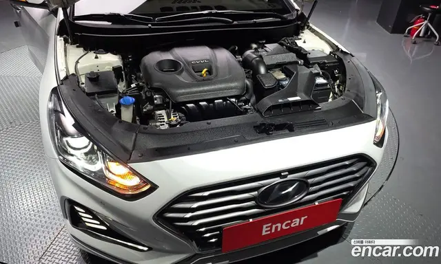 Hyundai Sonata 2017 2.0 автомат (гидро), миниатюра 5 Hyundai Sonata 2017 2.0 автомат (гидро), миниатюра 5