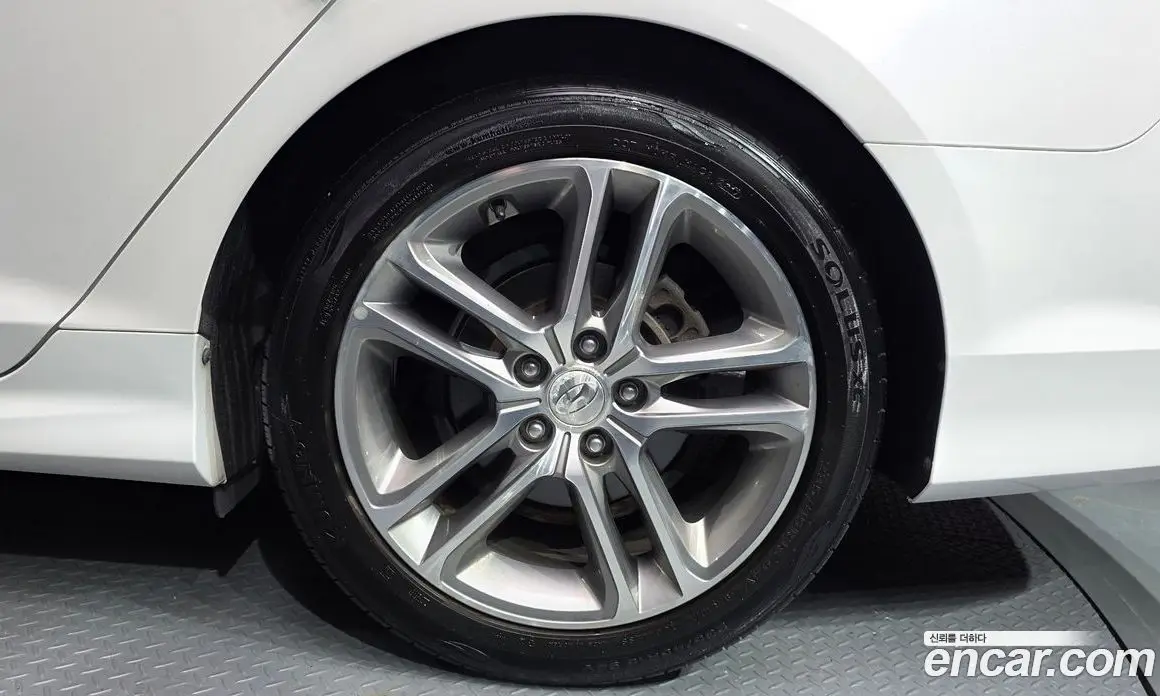 Hyundai Sonata 2017 2.0 автомат (гидро), фото 6 Hyundai Sonata 2017 2.0 автомат (гидро), фото 6