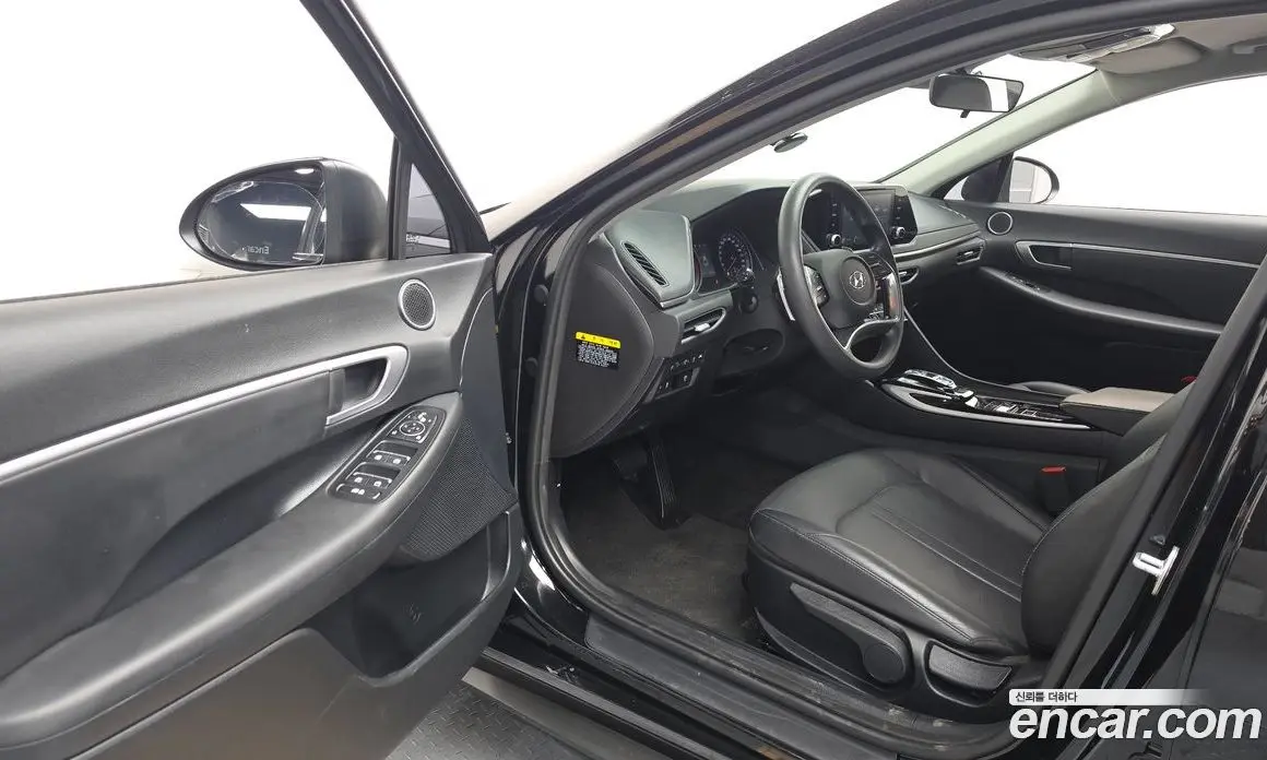 Hyundai Sonata 2019 2.0 автомат (гидро), фото 13