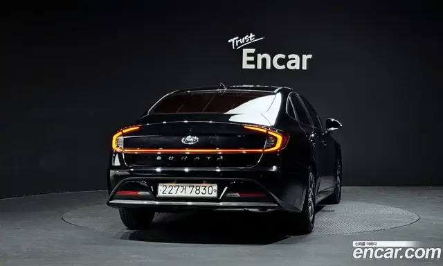Hyundai Sonata 2020 2.0 автомат (гидро), миниатюра 3