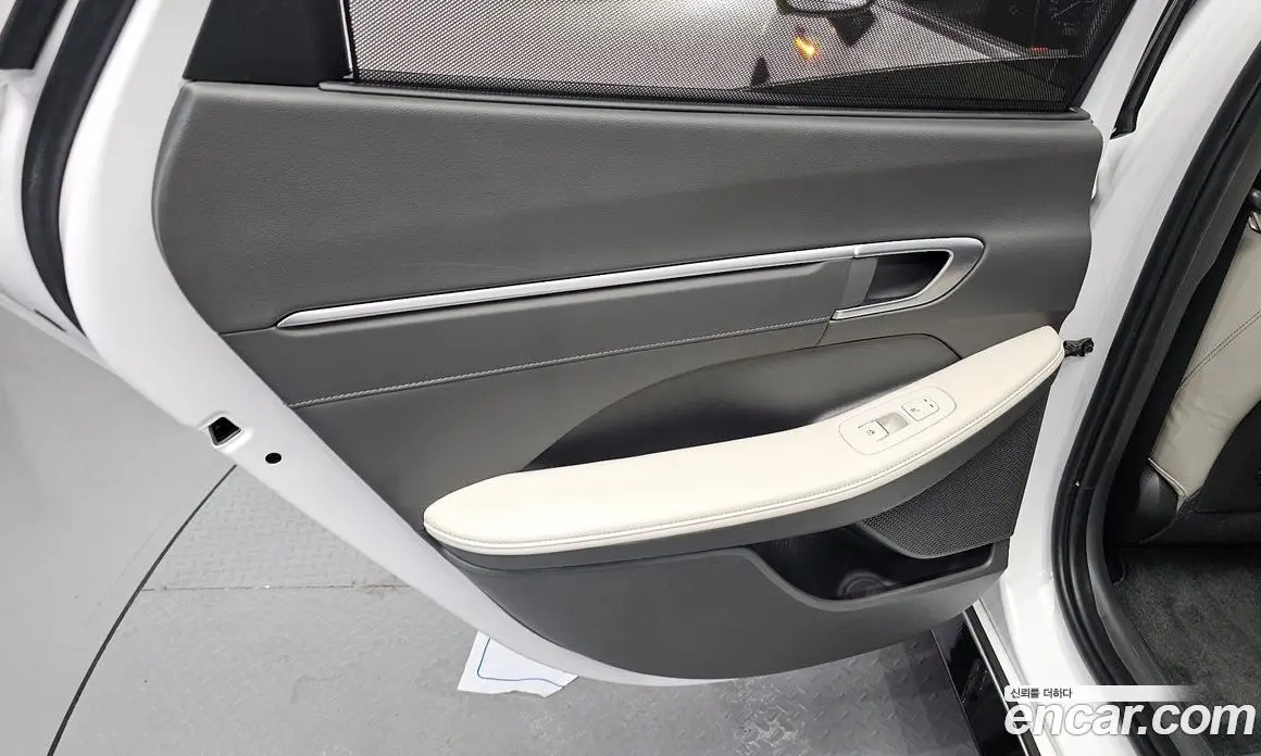 Hyundai Sonata 2024 1.6 автомат (гидро), фото 15