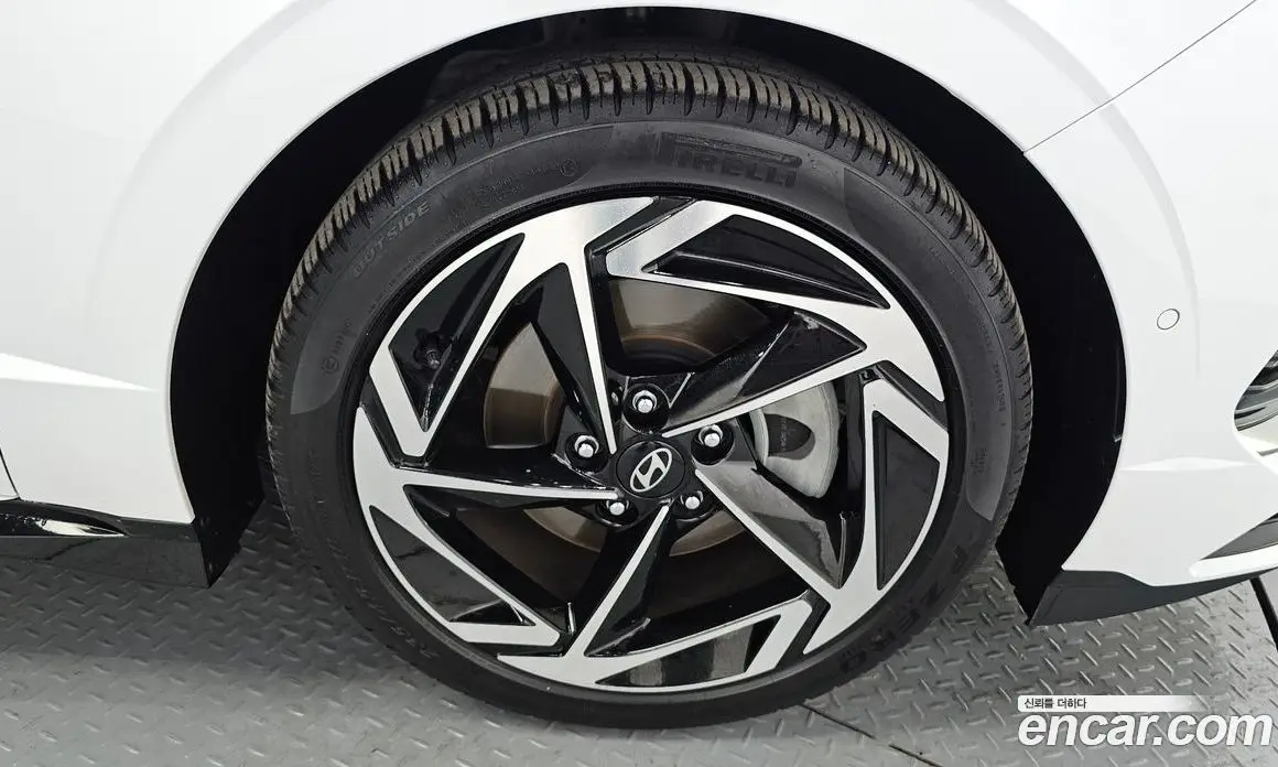Hyundai Sonata 2024 1.6 автомат (гидро), фото 7