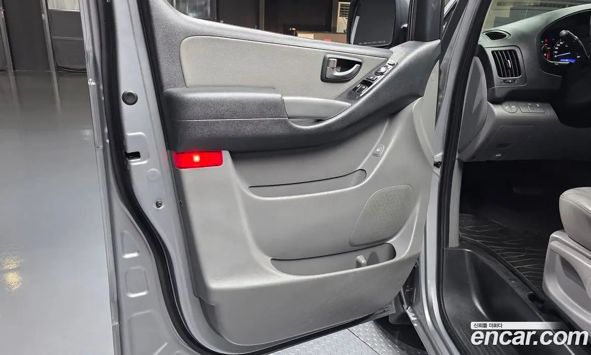 Hyundai Starex 2020 2.5 автомат (гидро), фото 14 Hyundai Starex 2020 2.5 автомат (гидро), фото 14