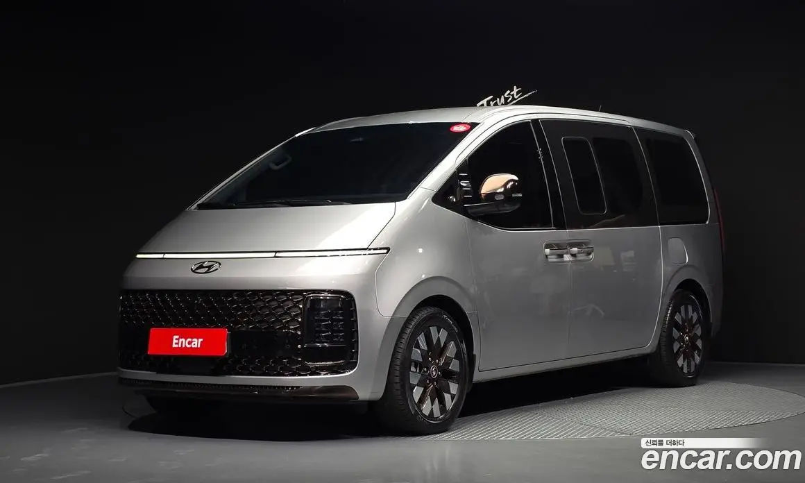 Hyundai Staria 2021 3.5 автомат (гидро), фото 1 Hyundai Staria 2021 3.5 автомат (гидро), фото 1