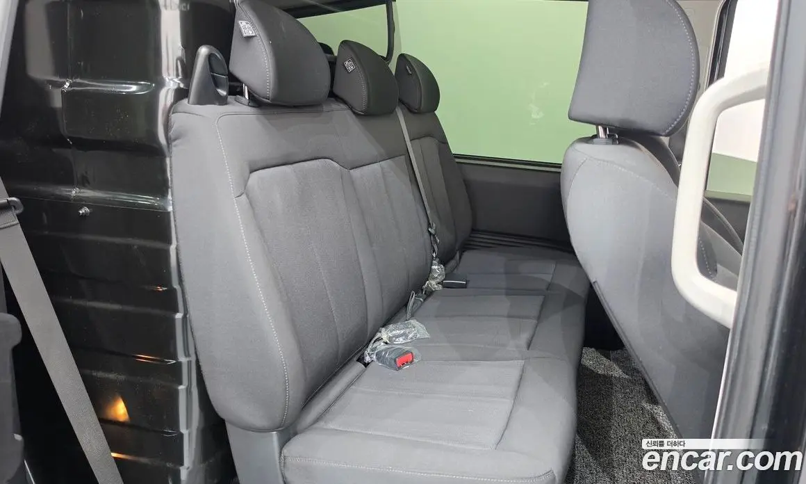 Hyundai Staria 2021 2.2 автомат (гидро), фото 12