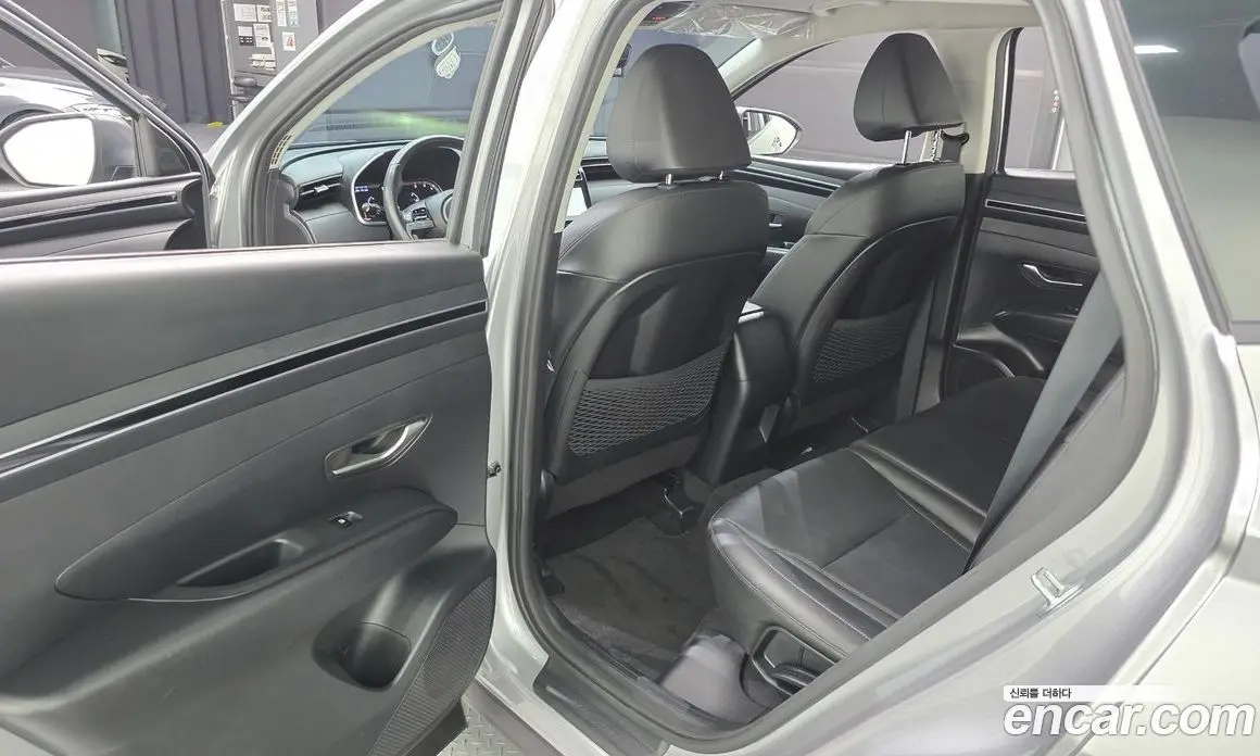 Hyundai Tucson 2023 2.0 автомат (гидро), фото 17