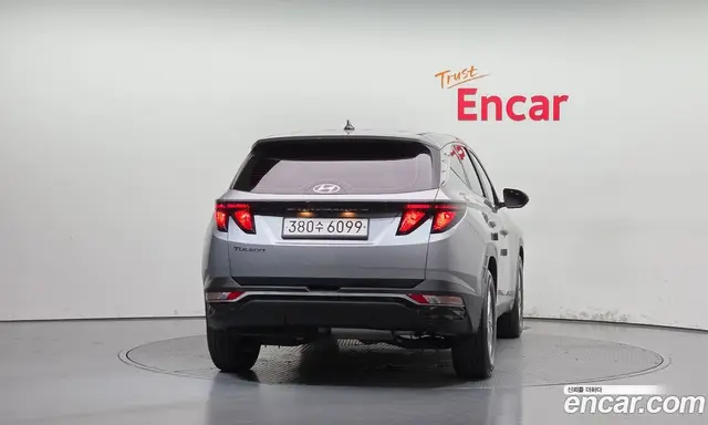 Hyundai Tucson 2023 2.0 автомат (гидро), миниатюра 4