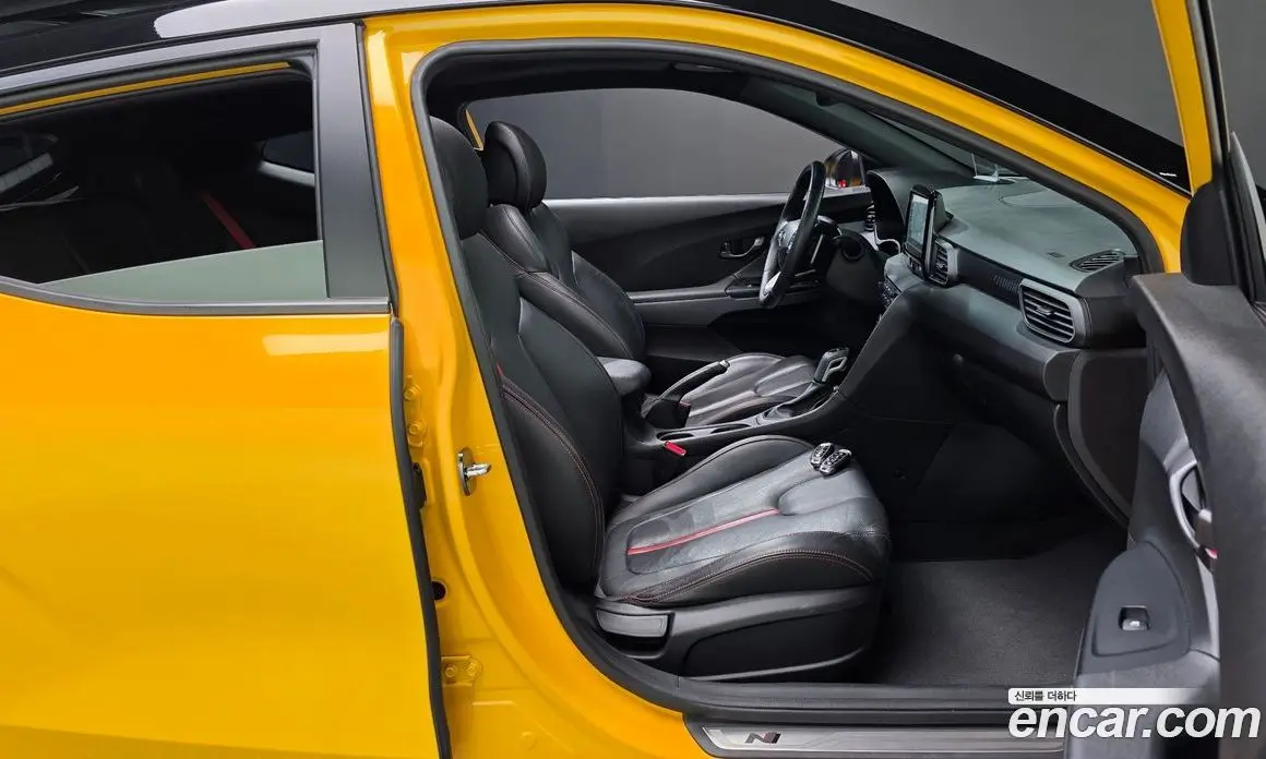 Hyundai Veloster 2018 1.6 автомат (гидро), фото 16 Hyundai Veloster 2018 1.6 автомат (гидро), фото 16