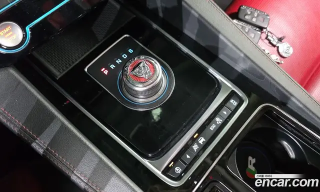 Jaguar F-Pace 2019 2.0 автомат (гидро), миниатюра 9