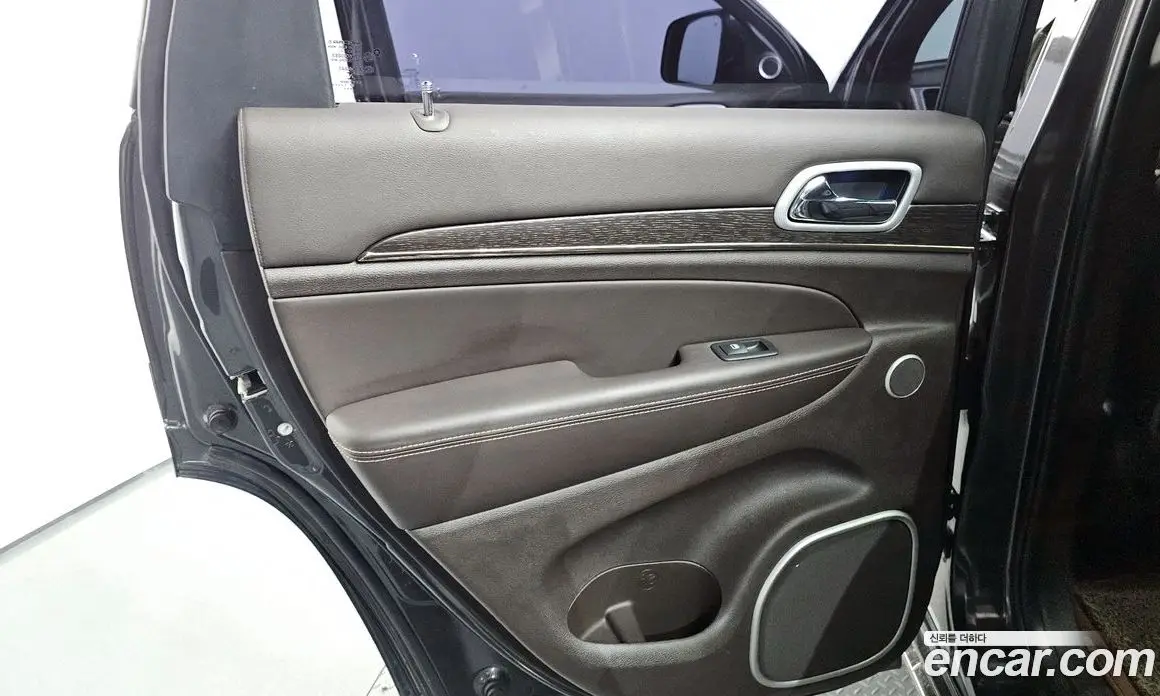 Jeep Cherokee 2018 3.0 автомат (гидро), фото 15
