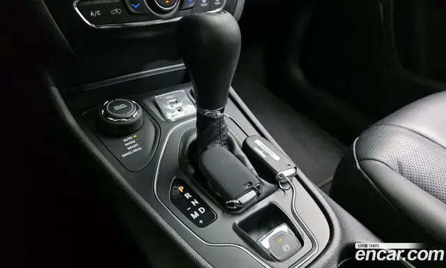 Jeep Cherokee 2019 2.4 автомат (гидро), миниатюра 12