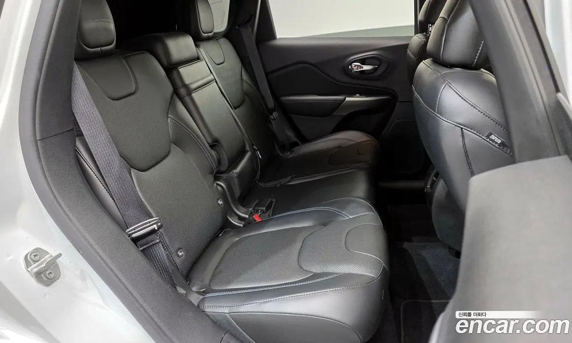 Jeep Cherokee 2019 2.4 автомат (гидро), фото 17