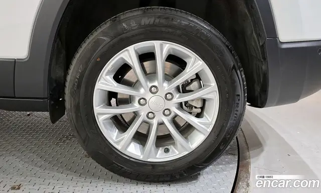 Jeep Cherokee 2019 2.4 автомат (гидро), миниатюра 7
