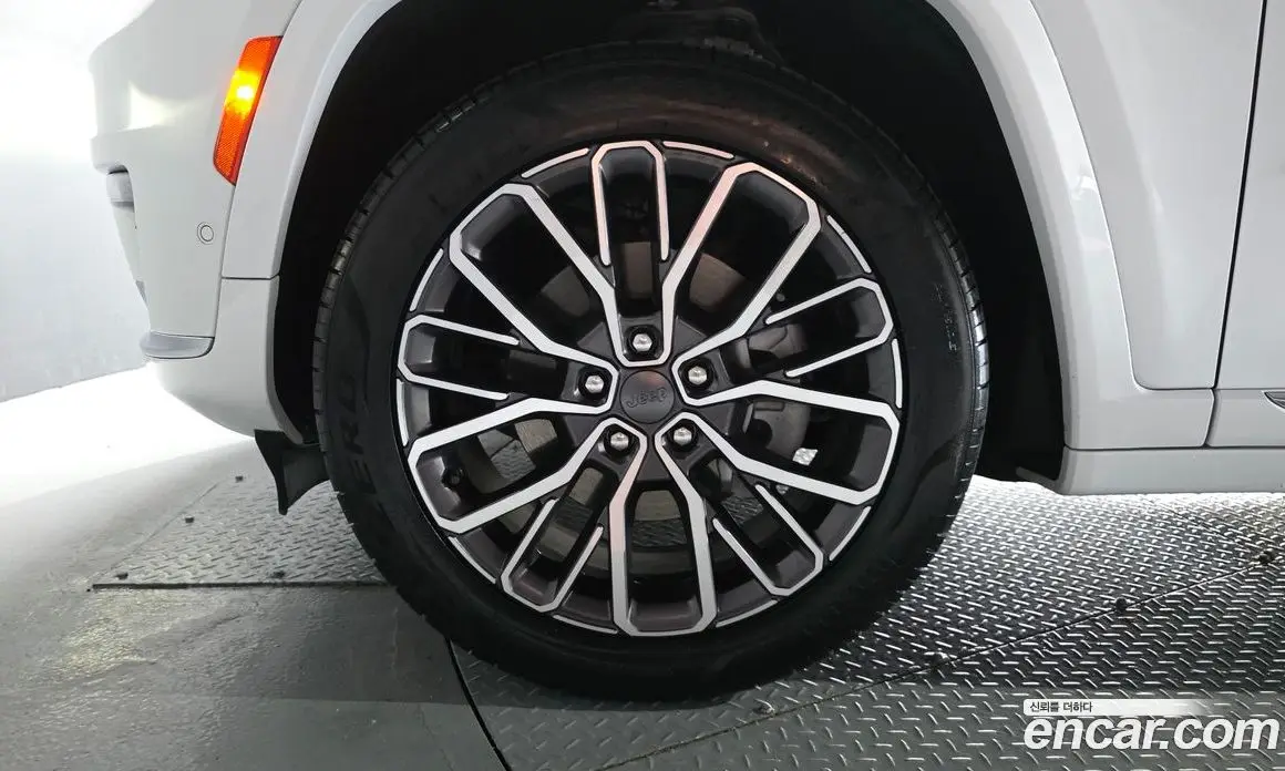 Jeep Cherokee 2023 3.6 автомат (гидро), фото 5 Jeep Cherokee 2023 3.6 автомат (гидро), фото 5