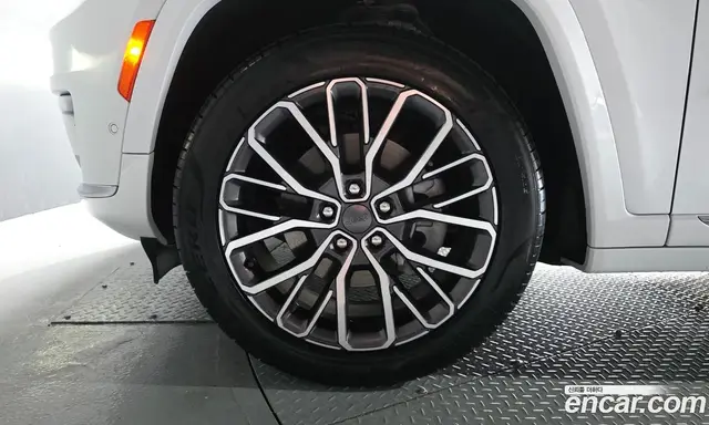 Jeep Cherokee 2023 3.6 автомат (гидро), миниатюра 5 Jeep Cherokee 2023 3.6 автомат (гидро), миниатюра 5