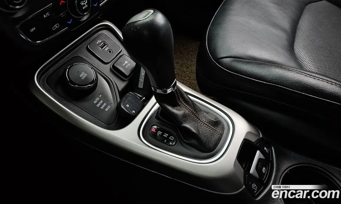Jeep Compass 2018 2.4 автомат (гидро), фото 12