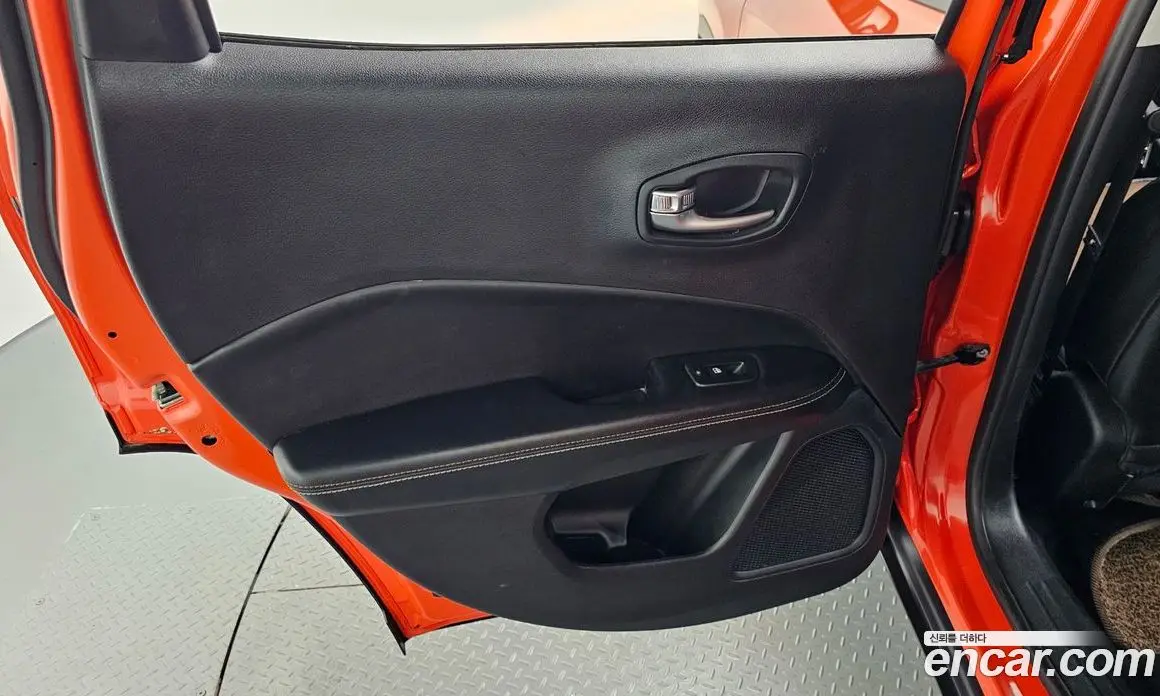 Jeep Compass 2018 2.4 автомат (гидро), фото 15