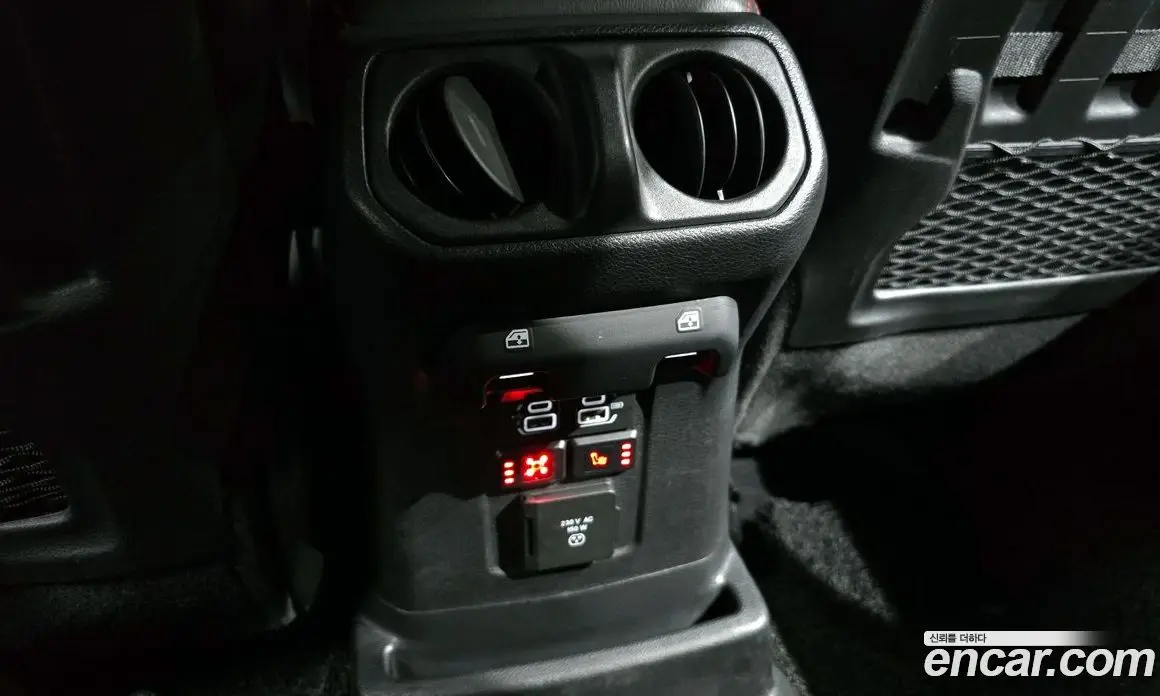 Jeep Wrangler 2020 2.0 автомат (гидро), фото 19