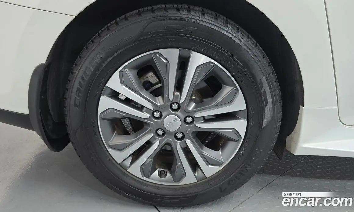 Kia Carnival 2019 2.2 автомат (гидро), фото 7 Kia Carnival 2019 2.2 автомат (гидро), фото 7