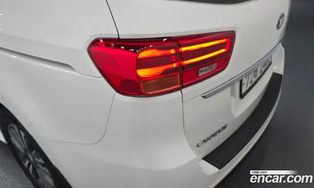 Kia Carnival 2019 2.2 автомат (гидро), миниатюра 9 Kia Carnival 2019 2.2 автомат (гидро), миниатюра 9
