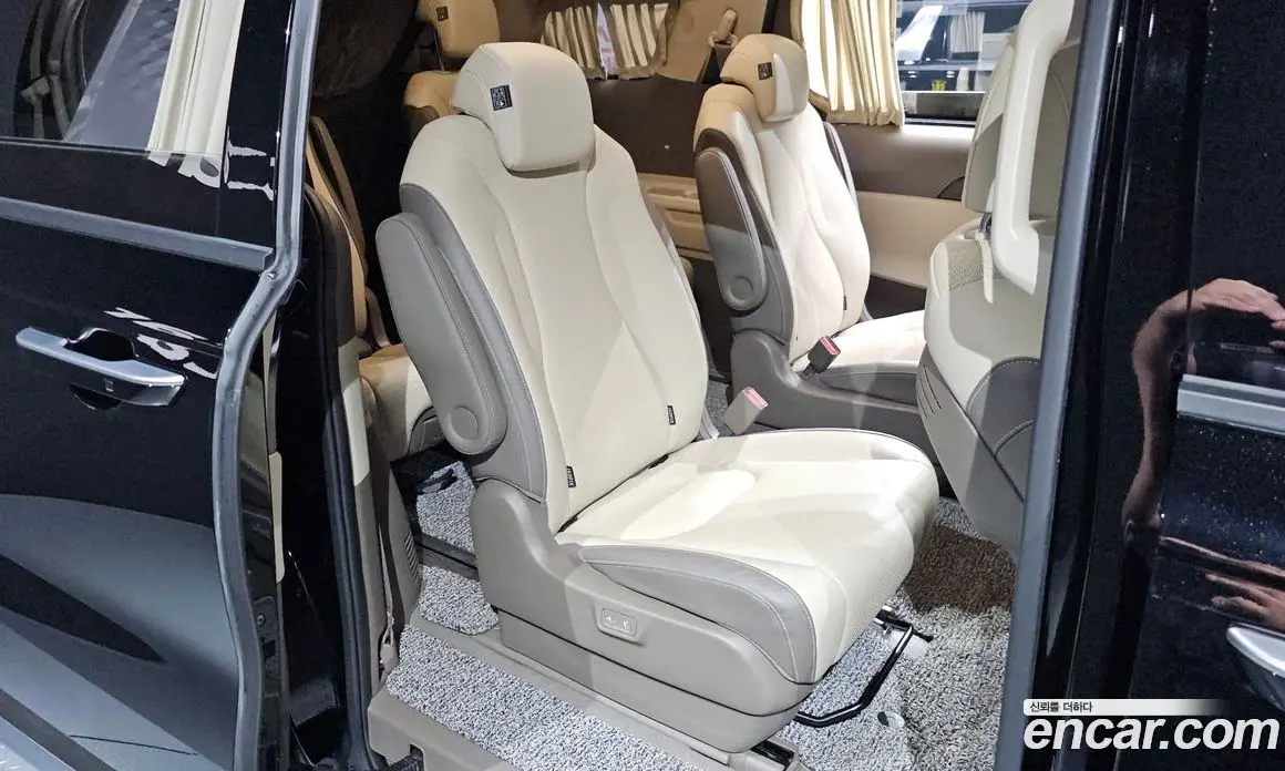 Kia Carnival 2021 2.2 автомат (гидро), фото 11 Kia Carnival 2021 2.2 автомат (гидро), фото 11