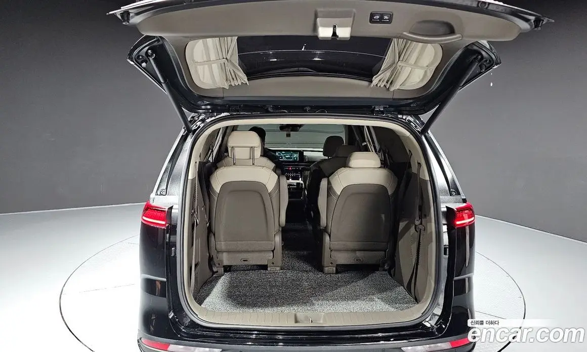 Kia Carnival 2021 2.2 автомат (гидро), фото 20 Kia Carnival 2021 2.2 автомат (гидро), фото 20