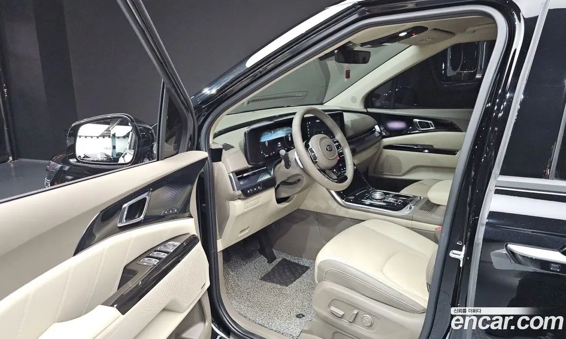 Kia Carnival 2021 2.2 автомат (гидро), фото 10 Kia Carnival 2021 2.2 автомат (гидро), фото 10
