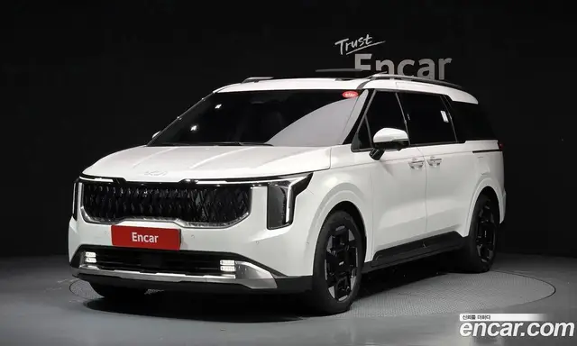 Kia Carnival, 2024, 27 738 км