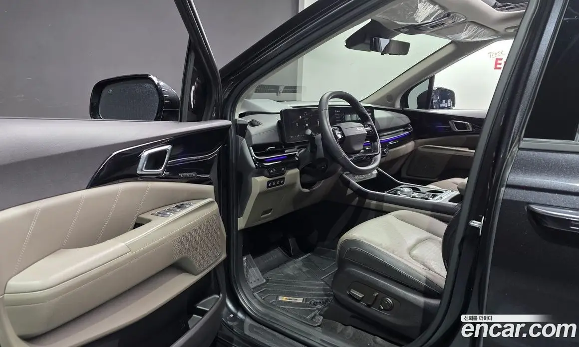 Kia Carnival 2025 1.6 автомат (гидро), фото 13