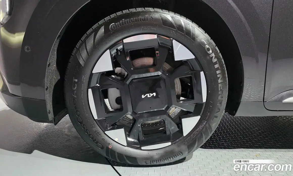 Kia Carnival 2025 1.6 автомат (гидро), фото 5